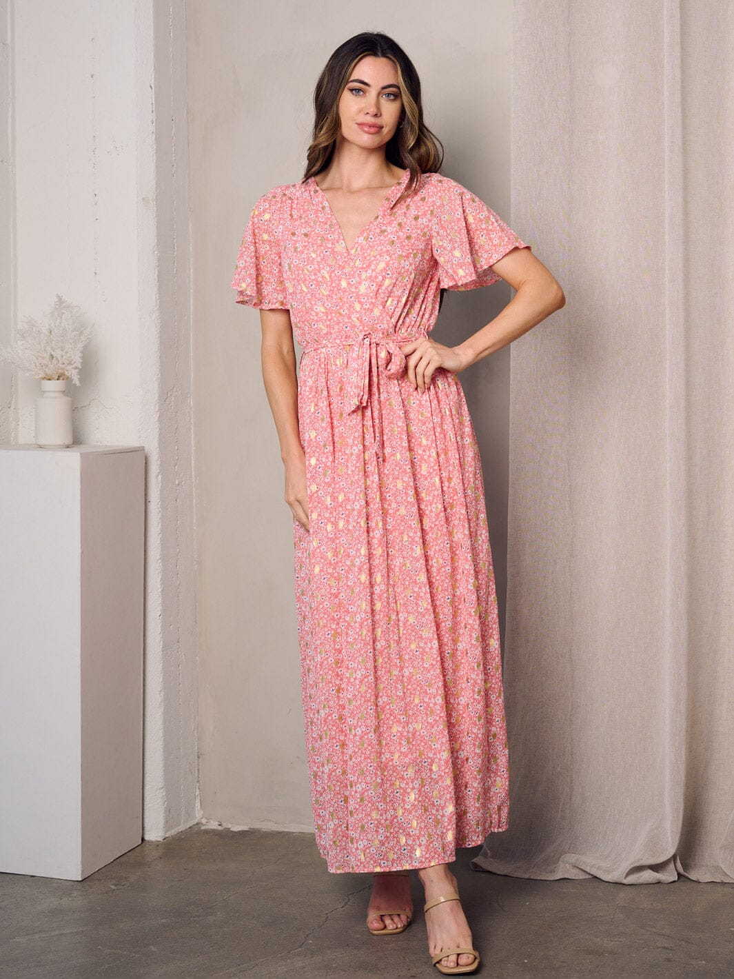 WOMEN'S SHORT SLEEVE SURPLICE SHIMMER DETAILED FLORAL MAXI DRESS