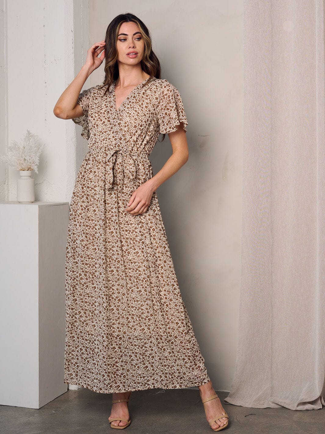 WOMEN'S SHORT SLEEVE SURPLICE SHIMMER DETAILED FLORAL MAXI DRESS