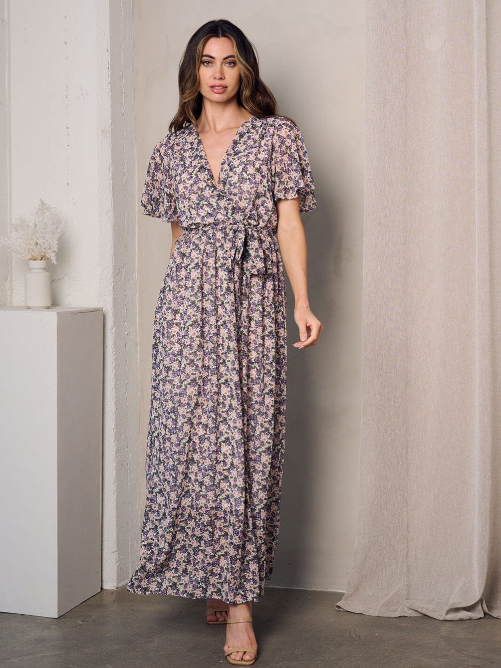 WOMEN'S SHORT SLEEVE SURPLICE DETAILED FLORAL MAXI DRESS