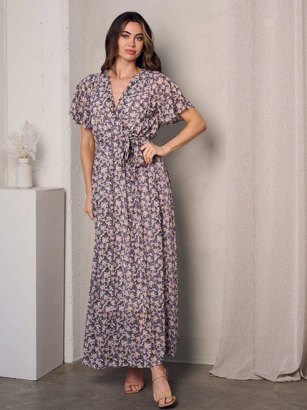 WOMEN'S SHORT SLEEVE SURPLICE DETAILED FLORAL MAXI DRESS