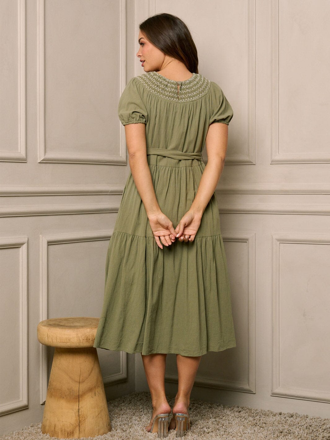 WOMEN'S SHORT PUFF SLEEVE TIERED EMBROIDERY TUNIC MIDI DRESS