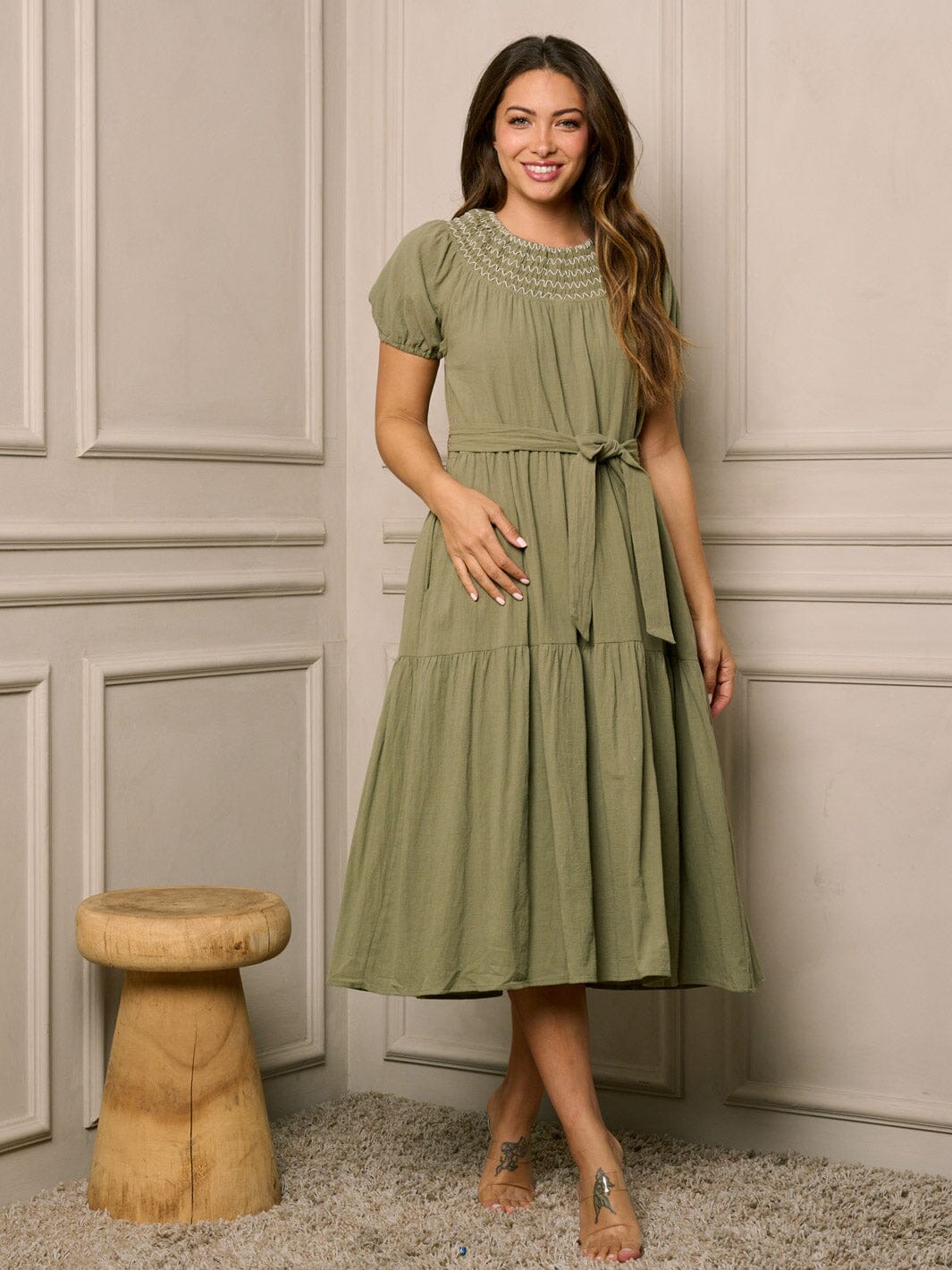 WOMEN'S SHORT PUFF SLEEVE TIERED EMBROIDERY TUNIC MIDI DRESS