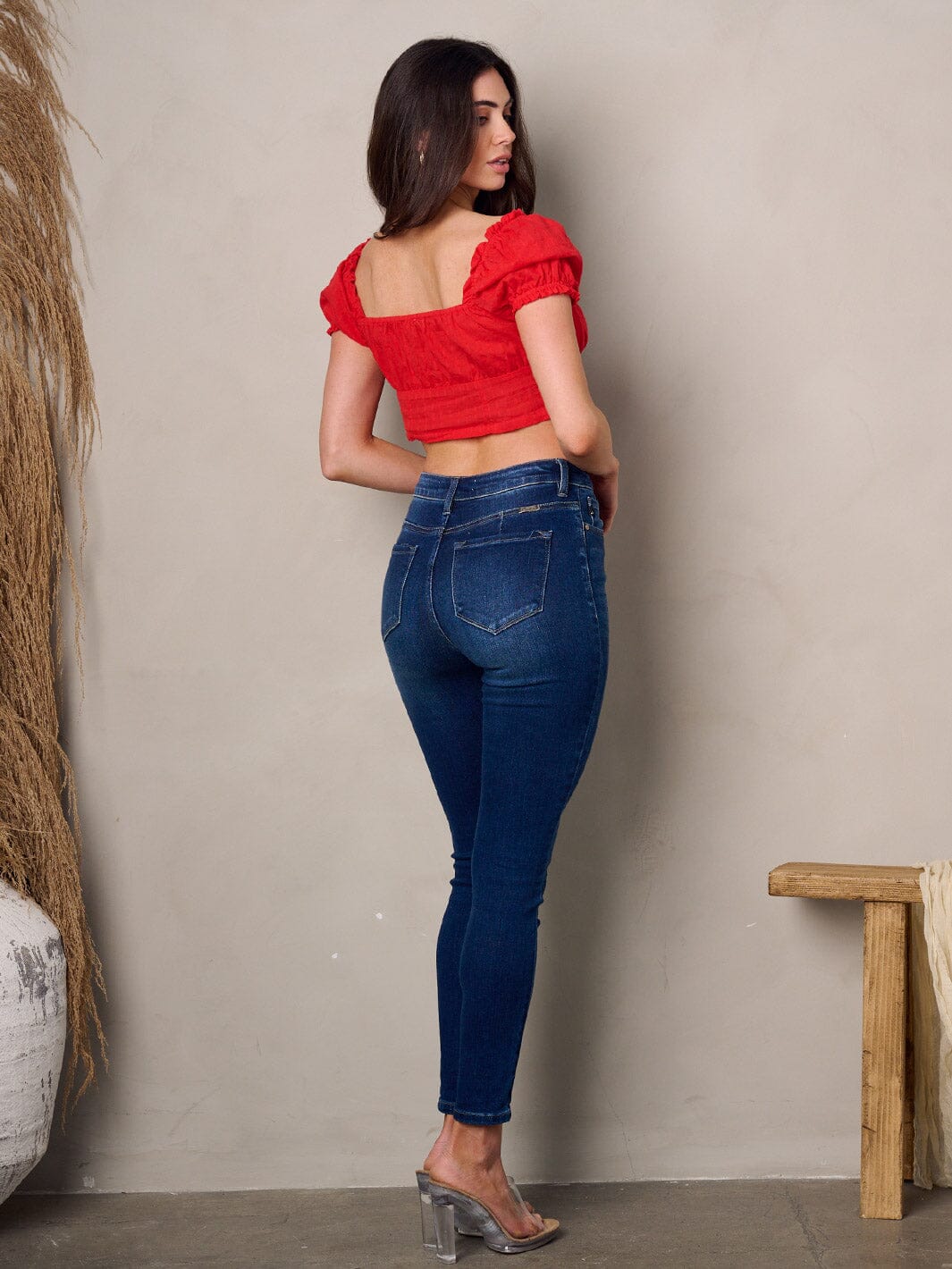 WOMEN'S SHORT BUTTON UP SLEEVE CROP TOP