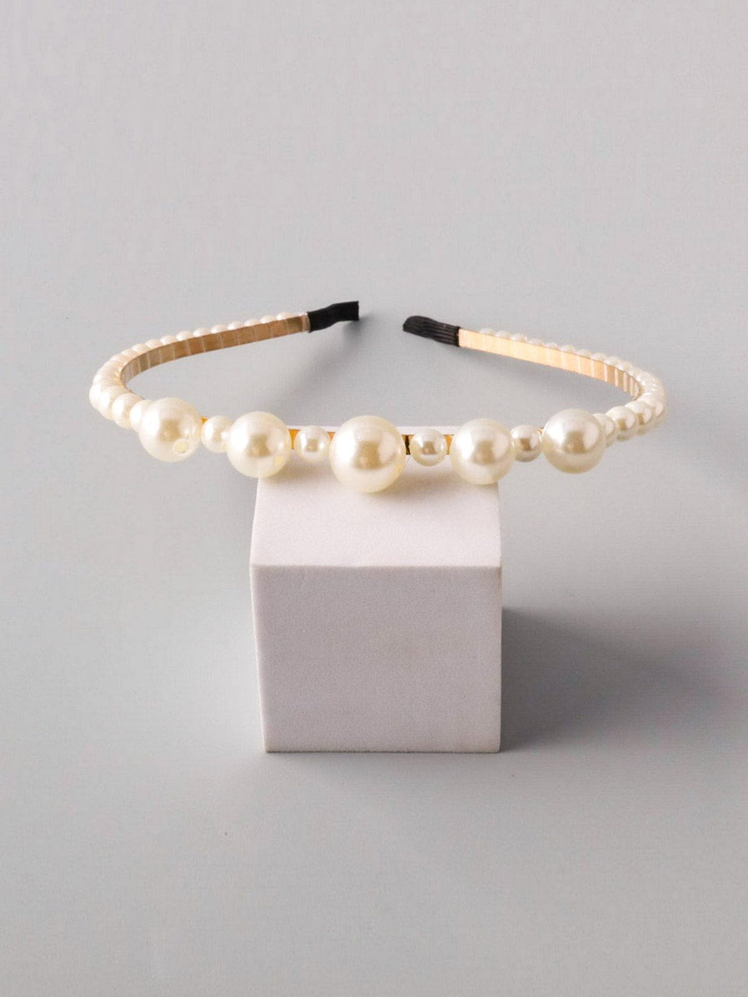 WOMEN'S PEARL DESIGN HEADBANDS
