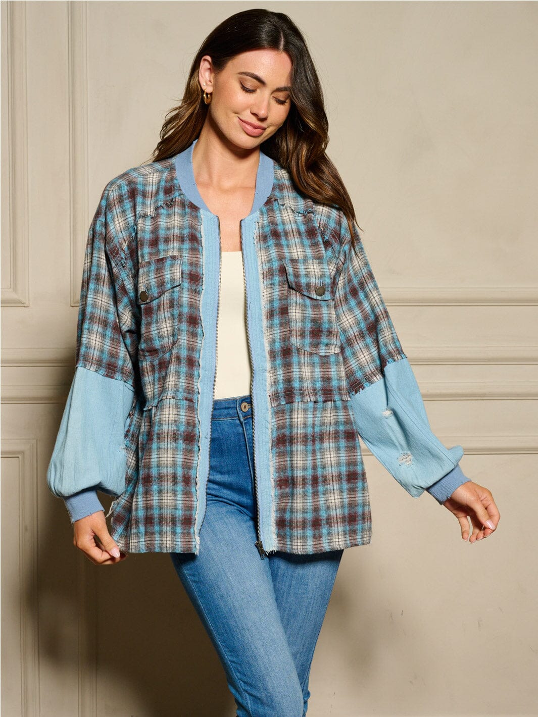 WOMEN'S LONG SLEEVE ZIP UP FRONT POCKETS PLAID CHAMBRAY JACKET