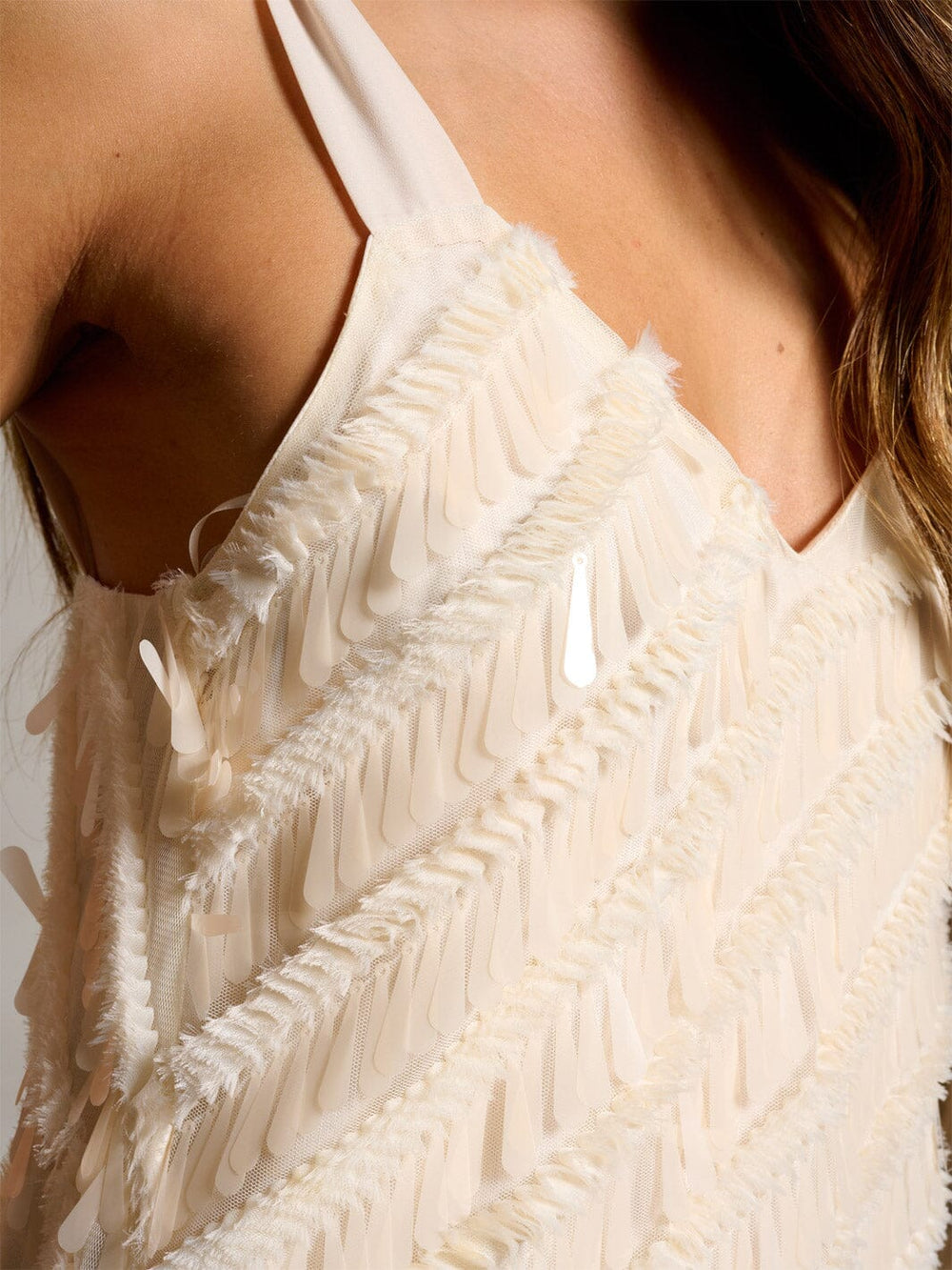 WOMEN'S SLEEVELESS V-NECK TASSEL MINI DRESS