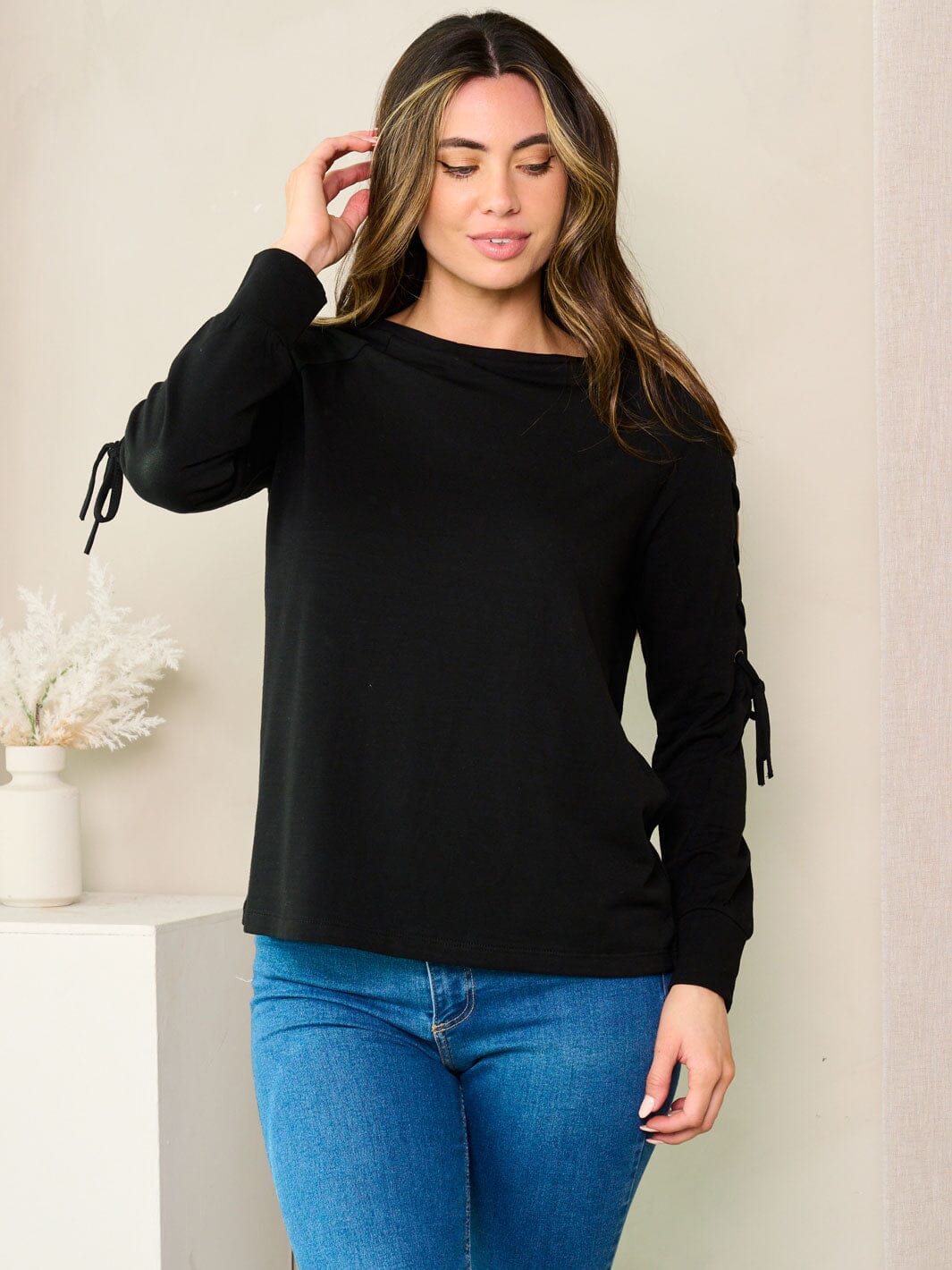 WOMEN'S LONG LACE UP SLEEVE SOLID TOP