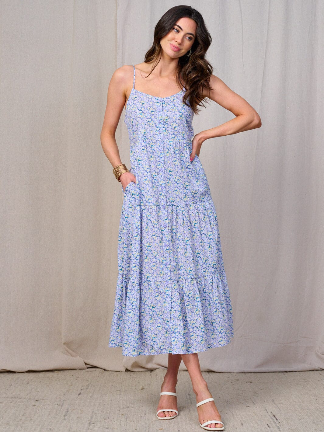 WOMEN'S SLEEVELESS V-NECK BUTTON CLOSURE FLORAL MAXI DRESS