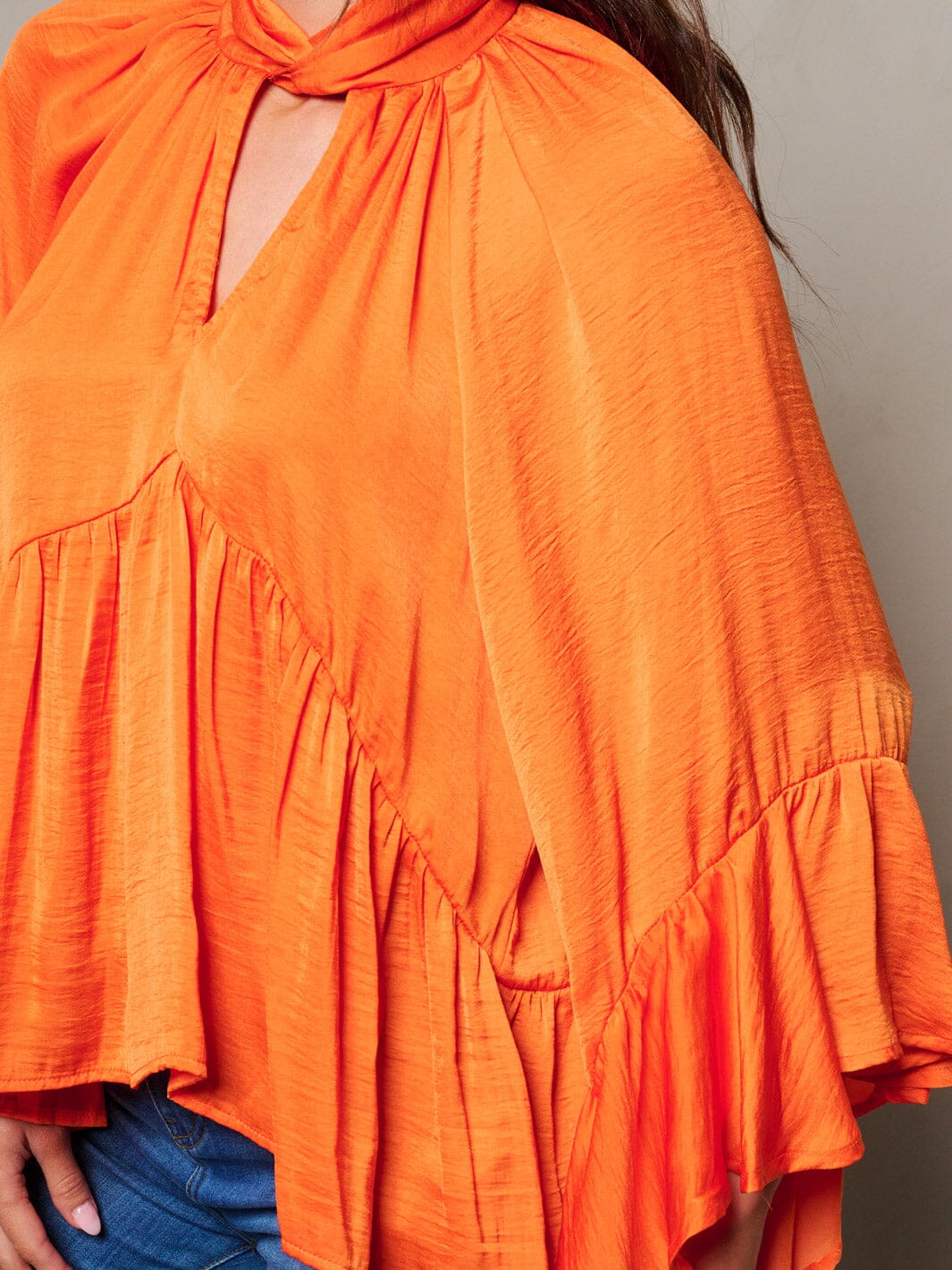 WOMEN'S LONG SLEEVE V-NECK RUFFLE BLOUSE TOP