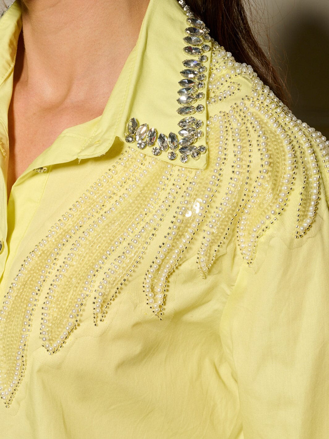 WOMEN'S LONG SLEEVE BUTTON UP STUDS DETAILED OVERSIZE TOP