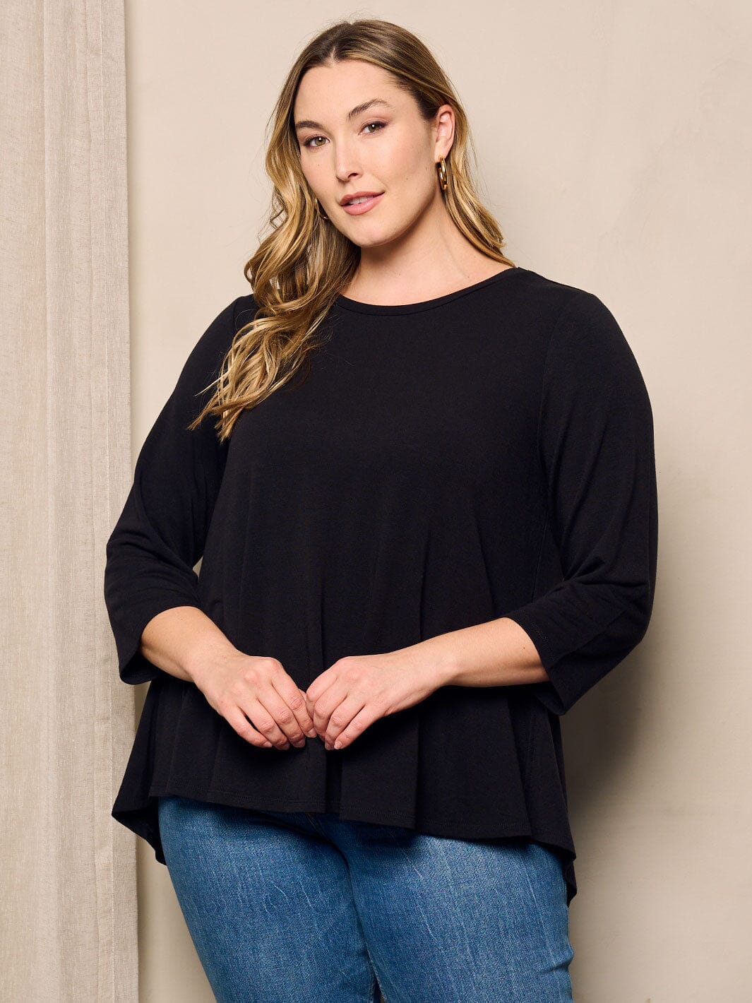 PLUS SIZE 3/4 SLEEVE SOLID TUNIC TOP