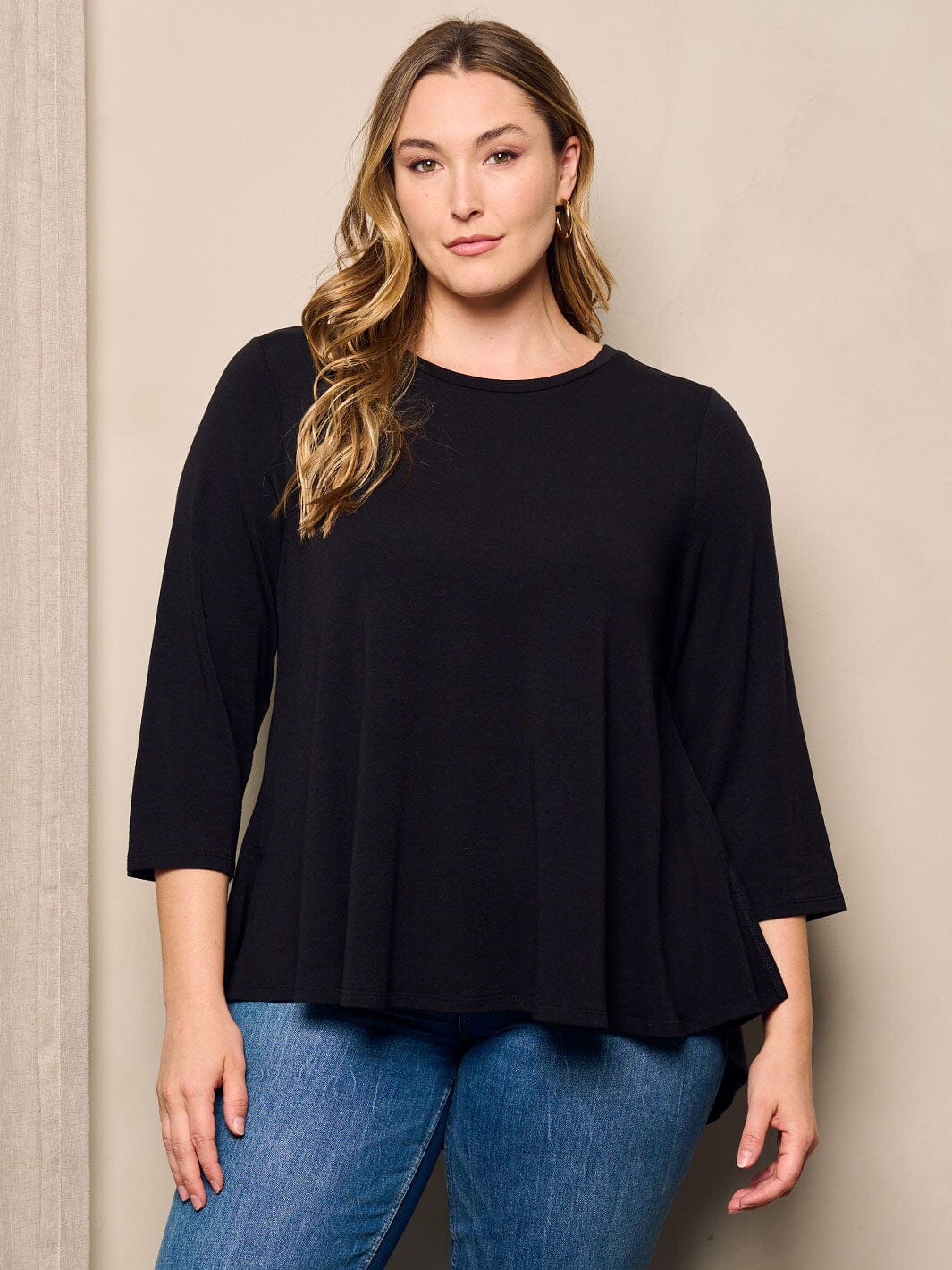 PLUS SIZE 3/4 SLEEVE SOLID TUNIC TOP
