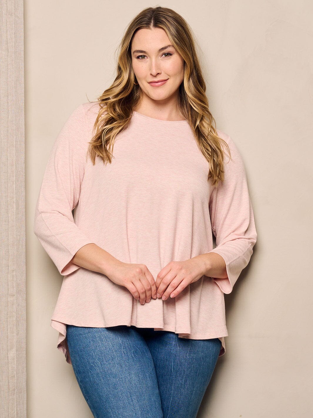PLUS SIZE 3/4 SLEEVE SOLID TUNIC TOP