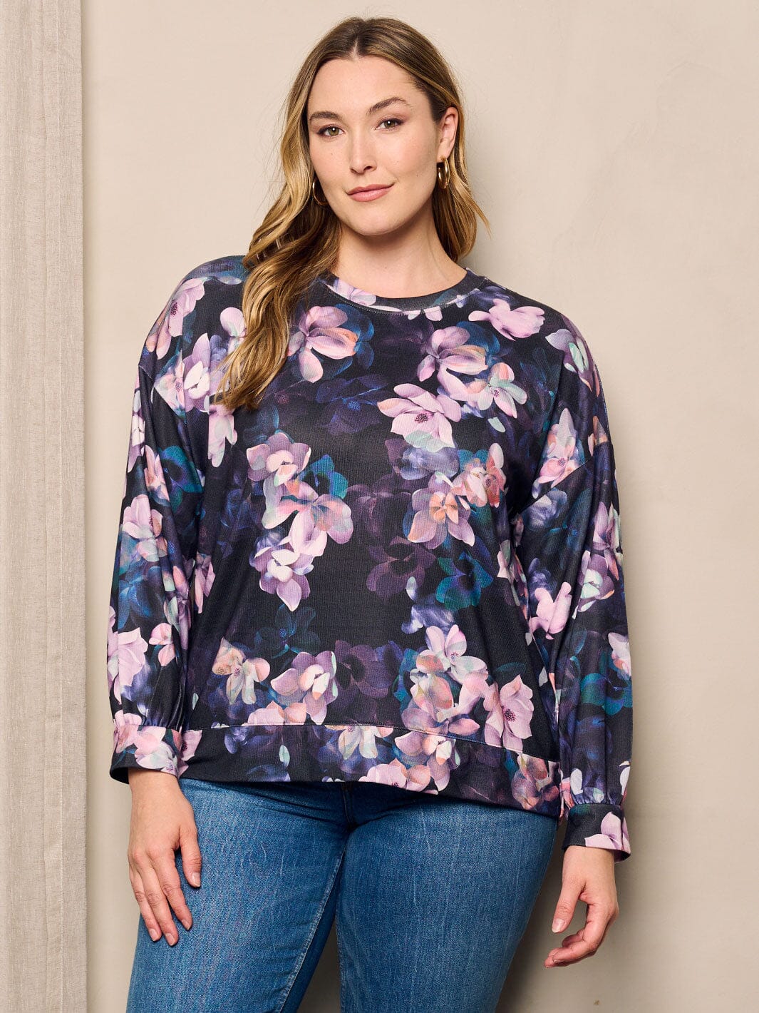 PLUS SIZE LONG SLEEVE FLORAL PRINT TOP