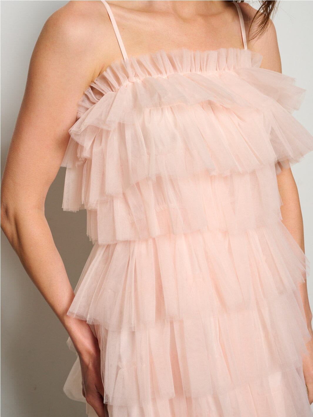 WOMEN'S SLEEVELESS SQUARE NECK TIERED RUFFLE MINI DRESS