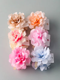 FASHION ASSORTED COLORS FLOWER CLAW HAIR CLIPS