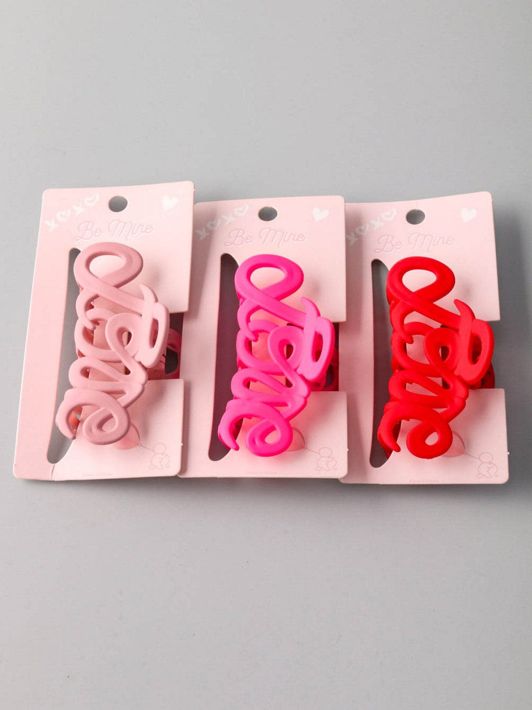 FASHION ASSORTED COLORS LOVE CLAW HAIR CLIPS