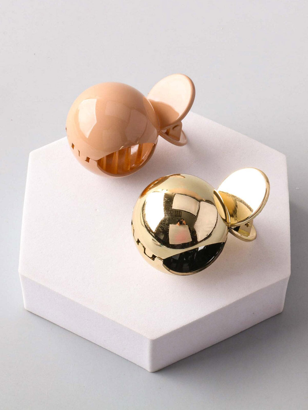 FASHION ASSORTED COLORS HAIR CLAW CLIPS