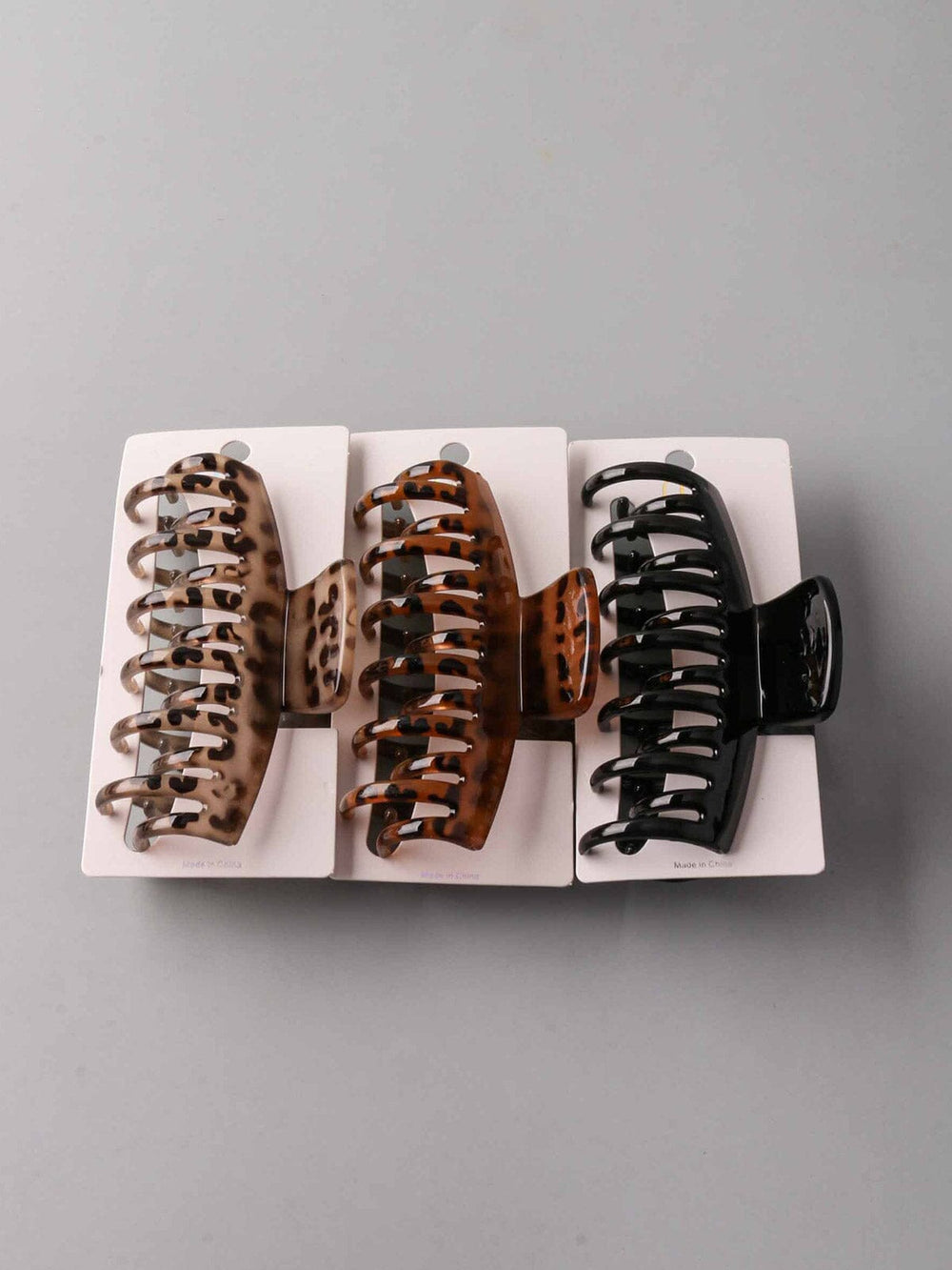 FASHION ASSORTED COLORS ANIMAL PRINT HAIR CLAW CLIPS