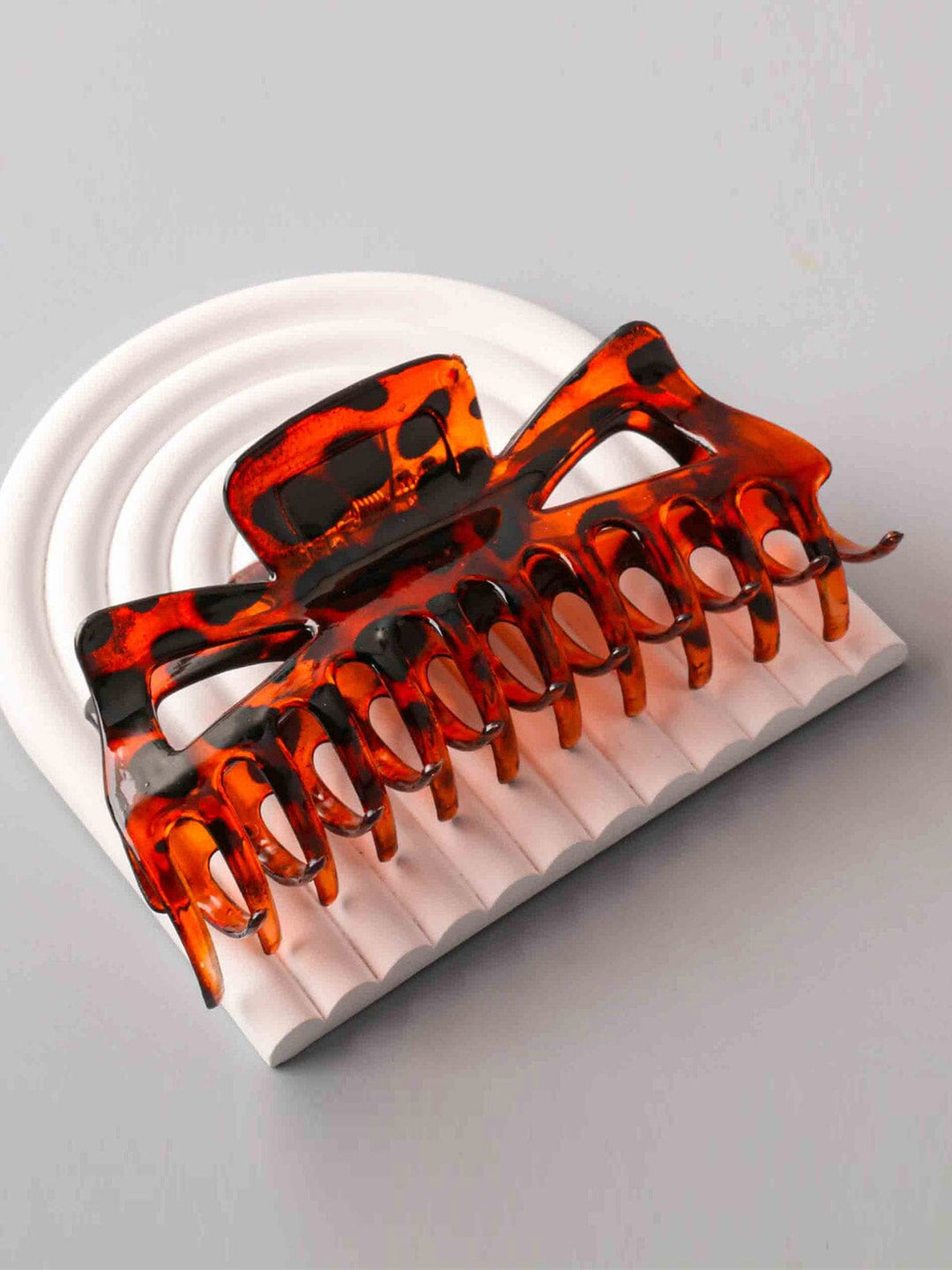 FASHION ASSORTED COLORS HAIR CLAW CLIPS