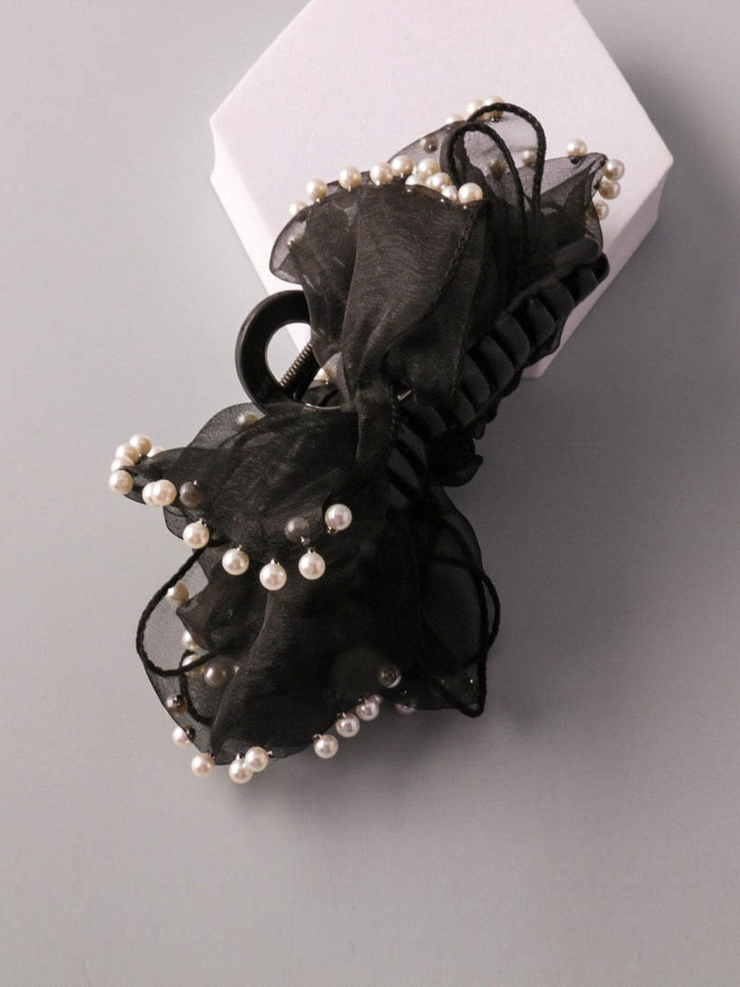 FASHION BLACK PEARL CLAW HAIR CLIPS