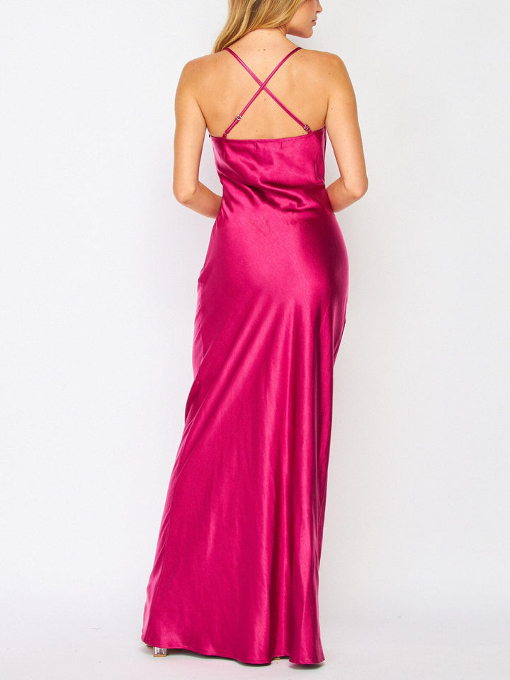 WOMEN'S SLEEVELESS V-NECK BODYCON MAXI DRESS