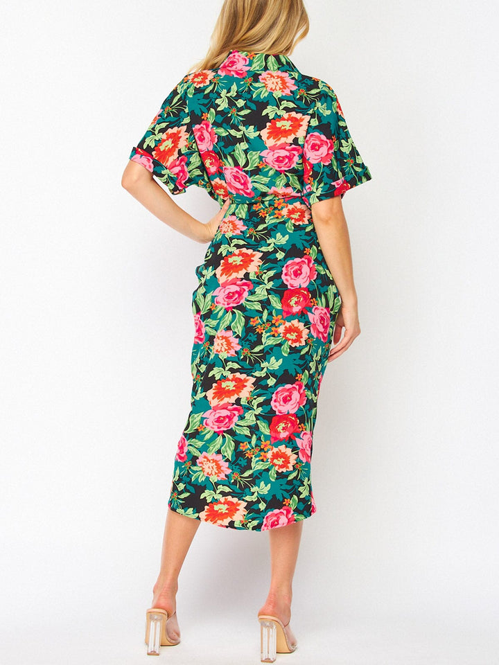 WOMEN'S SHORT SLEEVE BUTTON UP RUCHED FLORAL MIDI DRESS