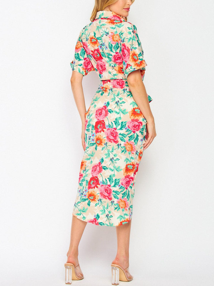 WOMEN'S SHORT SLEEVE BUTTON UP RUCHED FLORAL MIDI DRESS