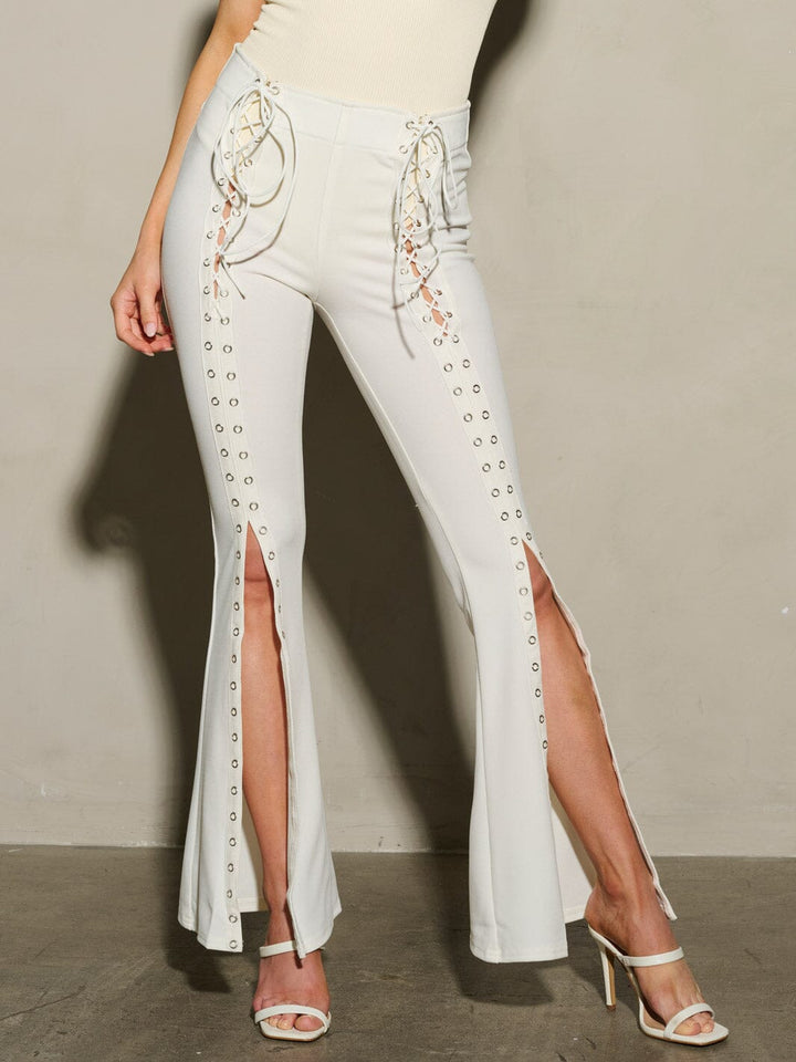 WOMEN'S BUTTON CLOSURE LACE UP DETAILED BELL PANTS