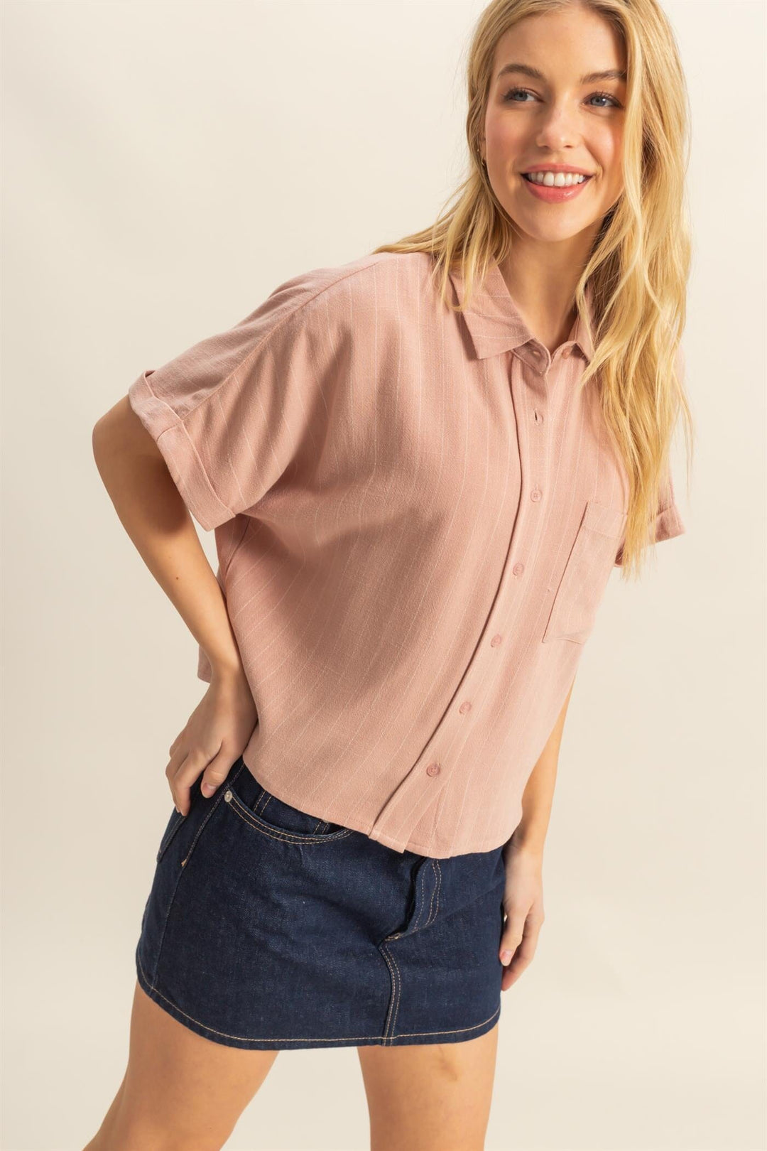 WOMEN'S SHORT SLEEVE BUTTON UP LOOSE FIT TOP