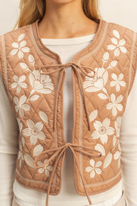 WOMEN'S SLEEVELESS FRONT TIE FLORAL EMBROIDERY PUFFER VEST