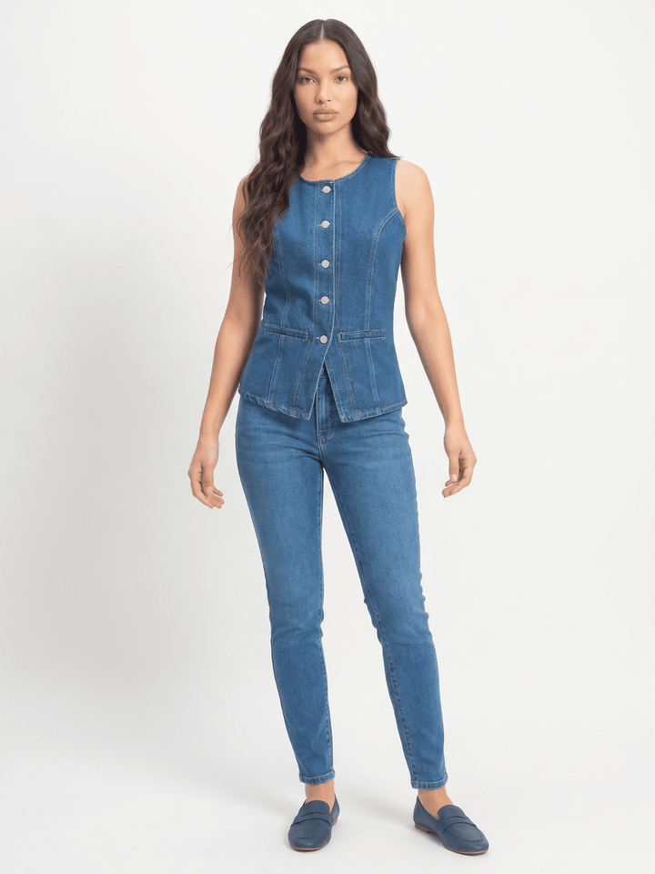 WOMEN'S SLEEVELESS V-NECK BUTTON UP DENIM TOP