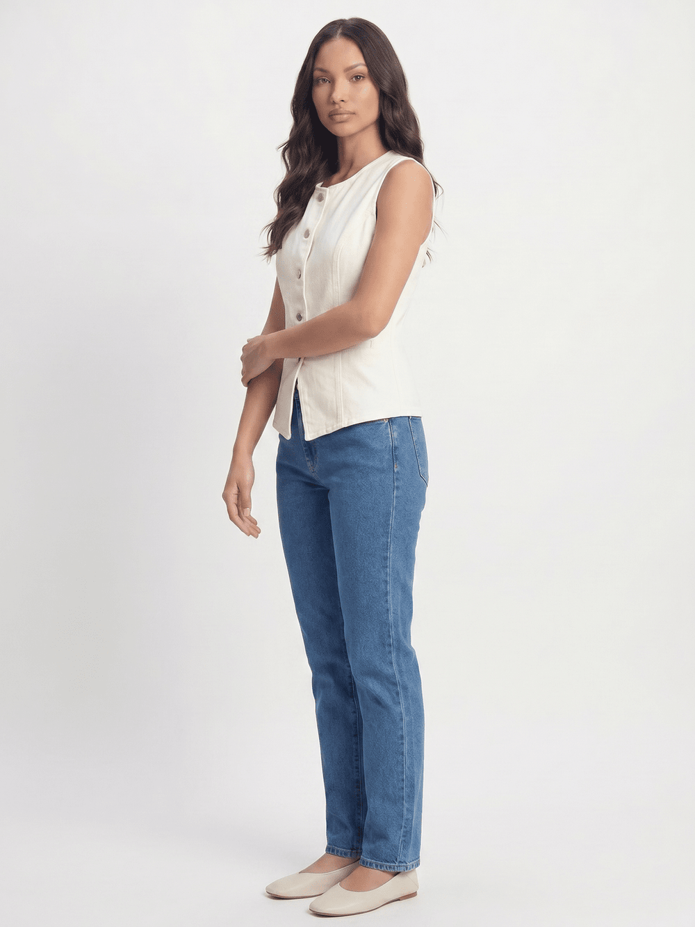 WOMEN'S SLEEVELESS V-NECK BUTTON UP DENIM TOP