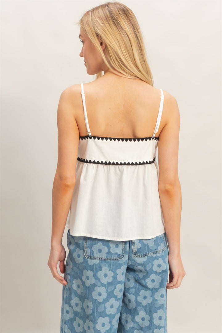 **********WOMEN'S SLEEVELESS SQUARE NECK TRIM DETAILED TANK TOP