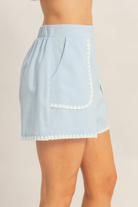 *******WOMEN'S ELASTIC WAIST FRONT POCKETS TRIM DETAILED SHORTS