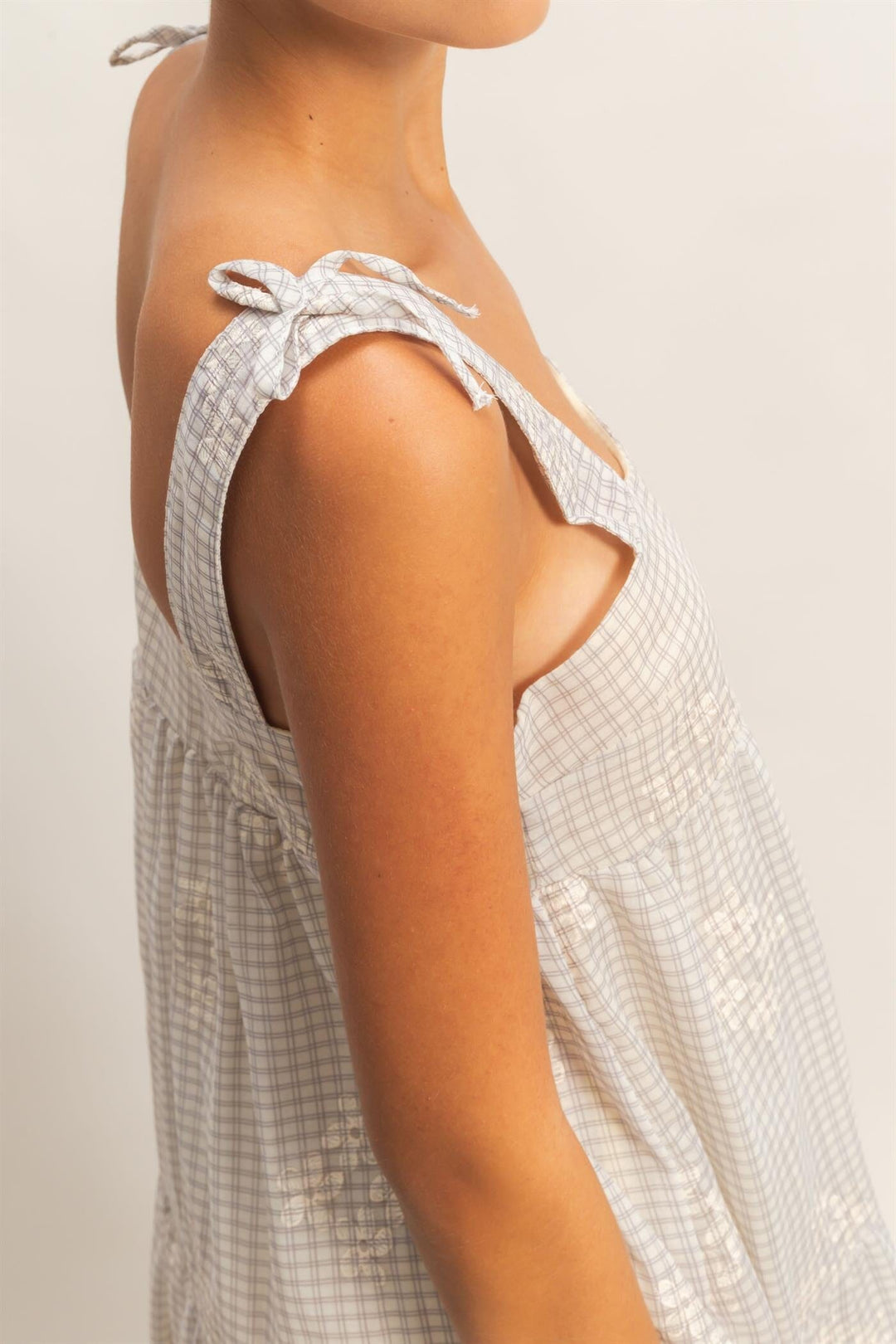 ****************WOMEN'S SLEEVELESS SQUARE NECK EMBROIDERY FLORAL PLAID TIERED MAXI DRESS