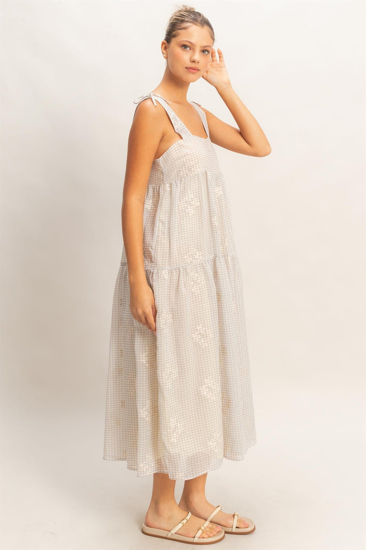 ****************WOMEN'S SLEEVELESS SQUARE NECK EMBROIDERY FLORAL PLAID TIERED MAXI DRESS