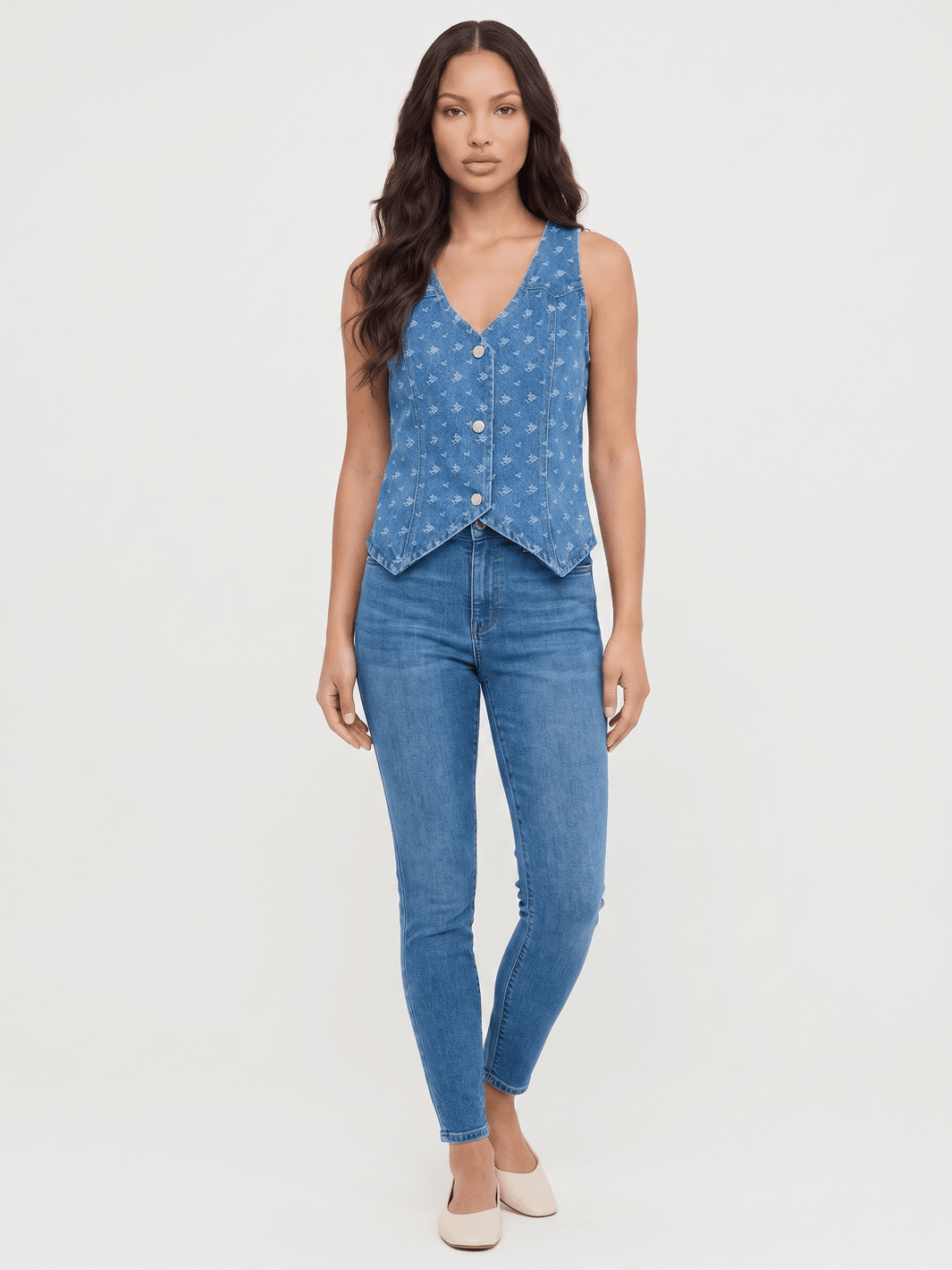 WOMEN'S SLEEVELESS V-NECK BUTTON UP DISTRESS DENIM TOP