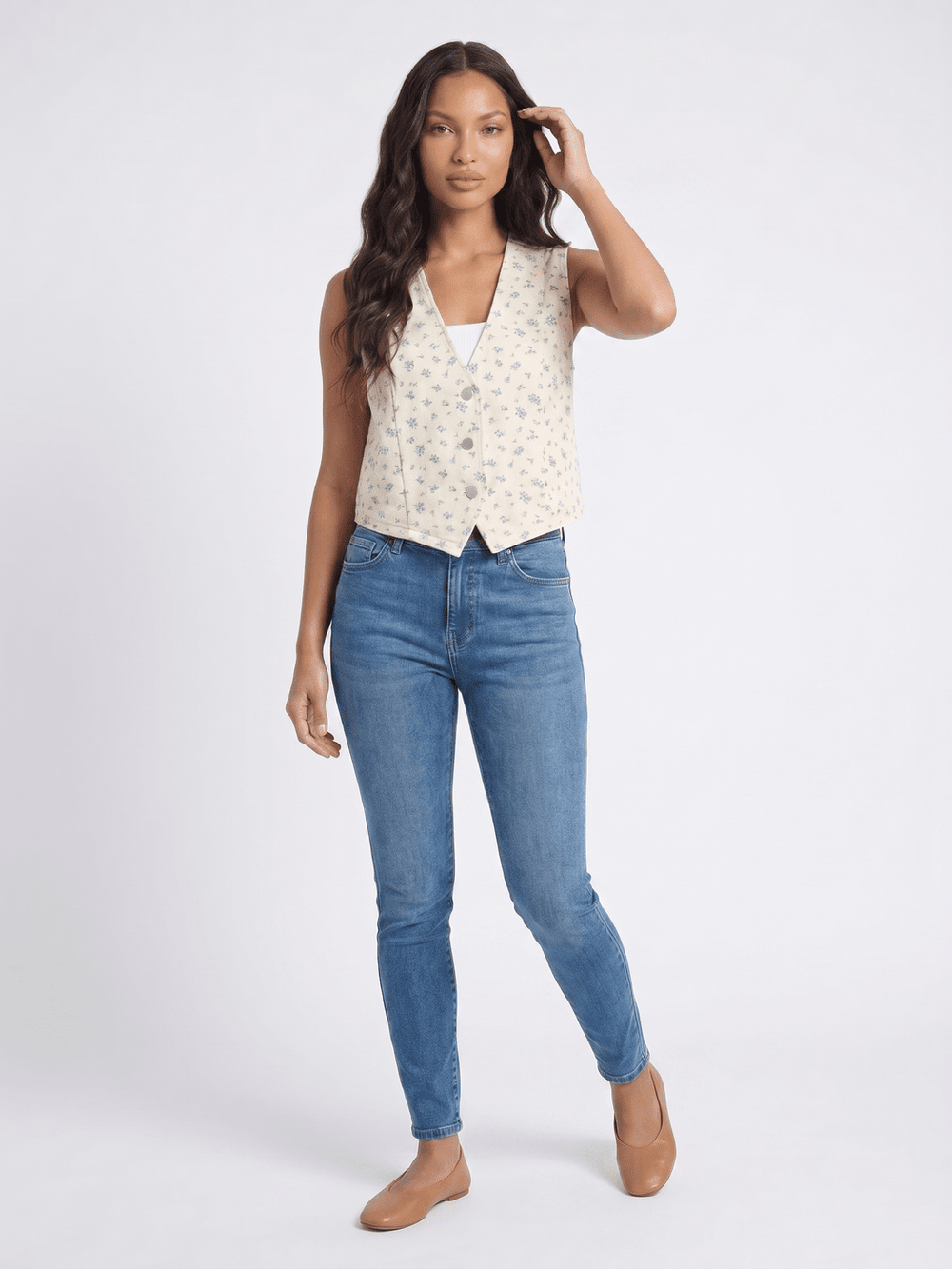 **********WOMEN'S SLEEVELESS V-NECK BUTTON UP FLORAL DENIM TOP