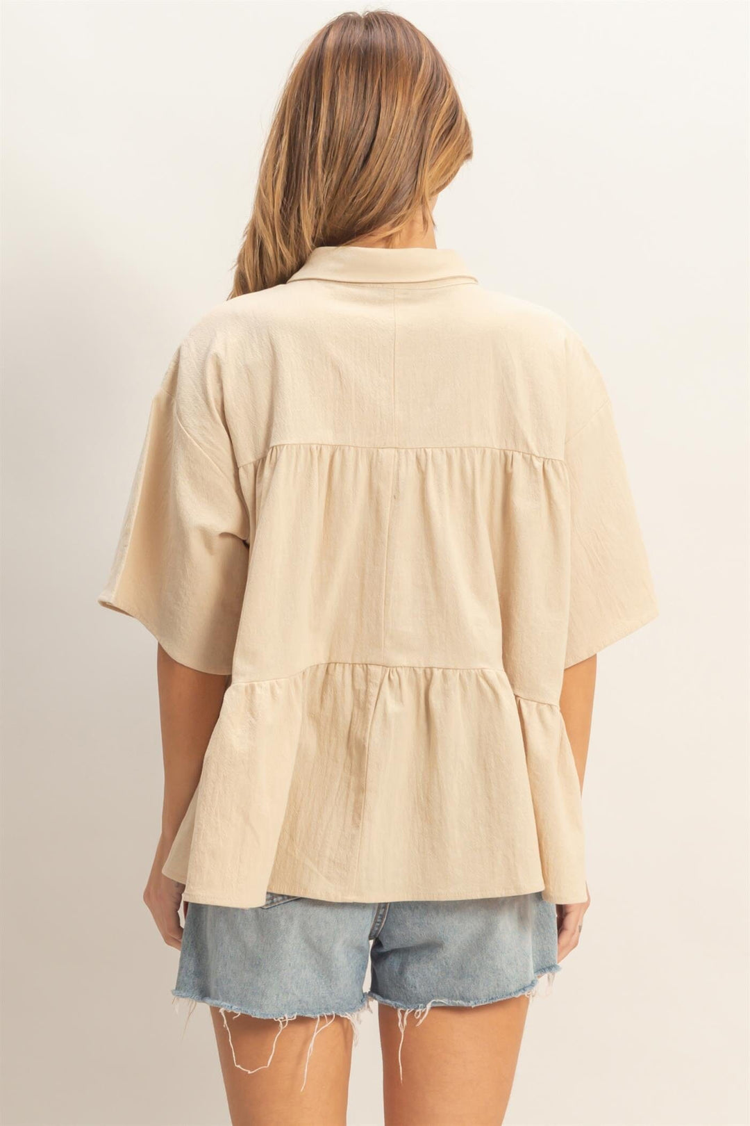WOMEN'S SHORT SLEEVE BUTTON UP TIERED TUNIC TOP