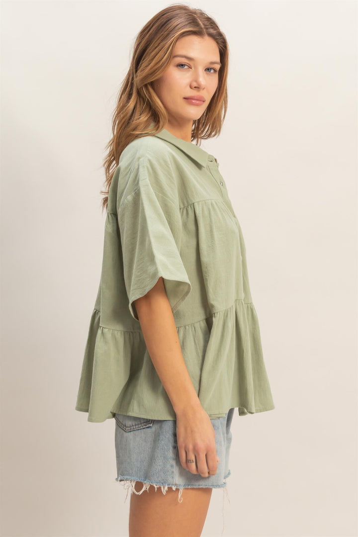 WOMEN'S SHORT SLEEVE BUTTON UP TIERED TUNIC TOP