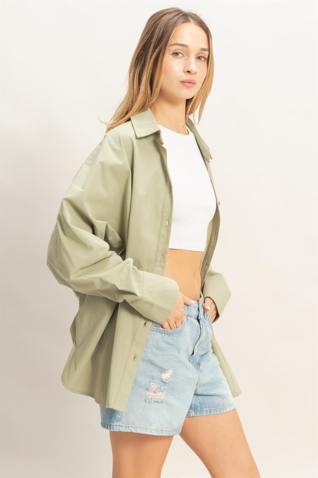 WOMEN'S LONG SLEEVE BUTTON UP FRONT POCKET SHIRT