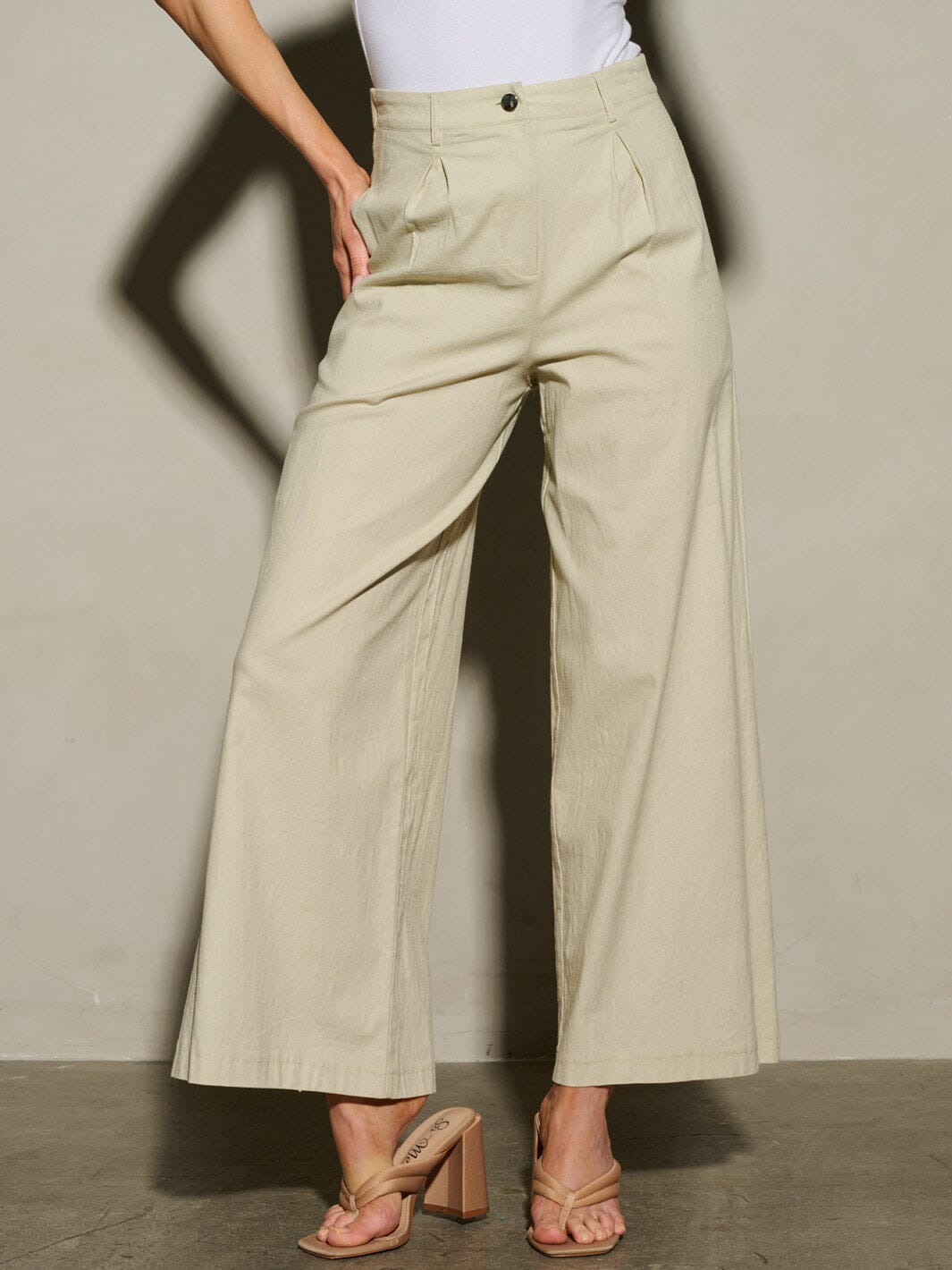 WOMEN'S BUTTON CLOSURE PLEATED POCKETS WIDE LEG PANTS