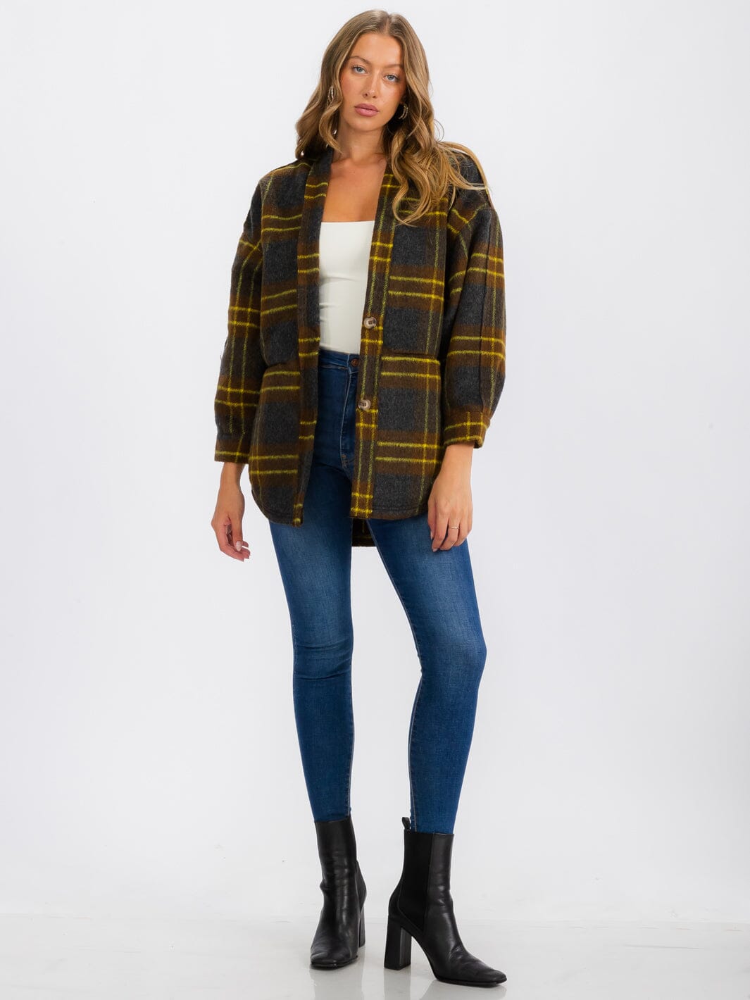WOMEN'S LONG SLEEVE BUTTON CLOSURE FRONT POCKETS PLAID JACKET