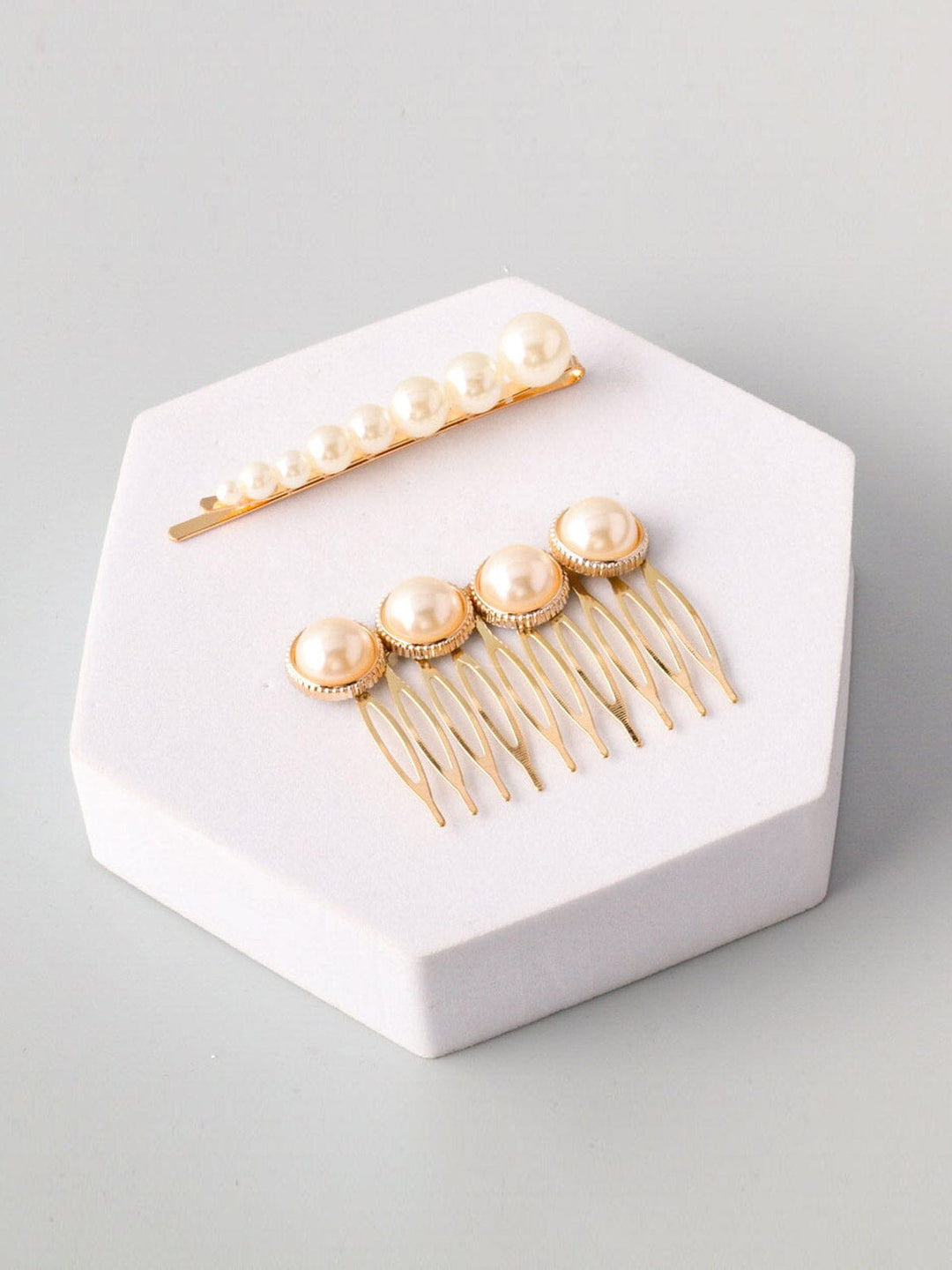 WOMEN'S GOLD PEARL HAIR CLIPS