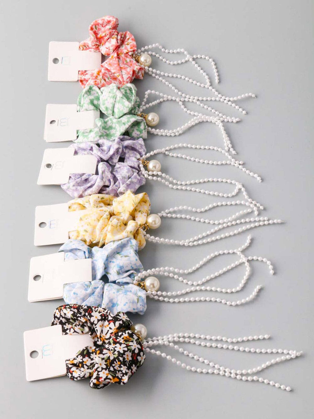 WOMEN'S ASSORTED COLORS FLORAL PEARLS HAIR SCRUNCHES