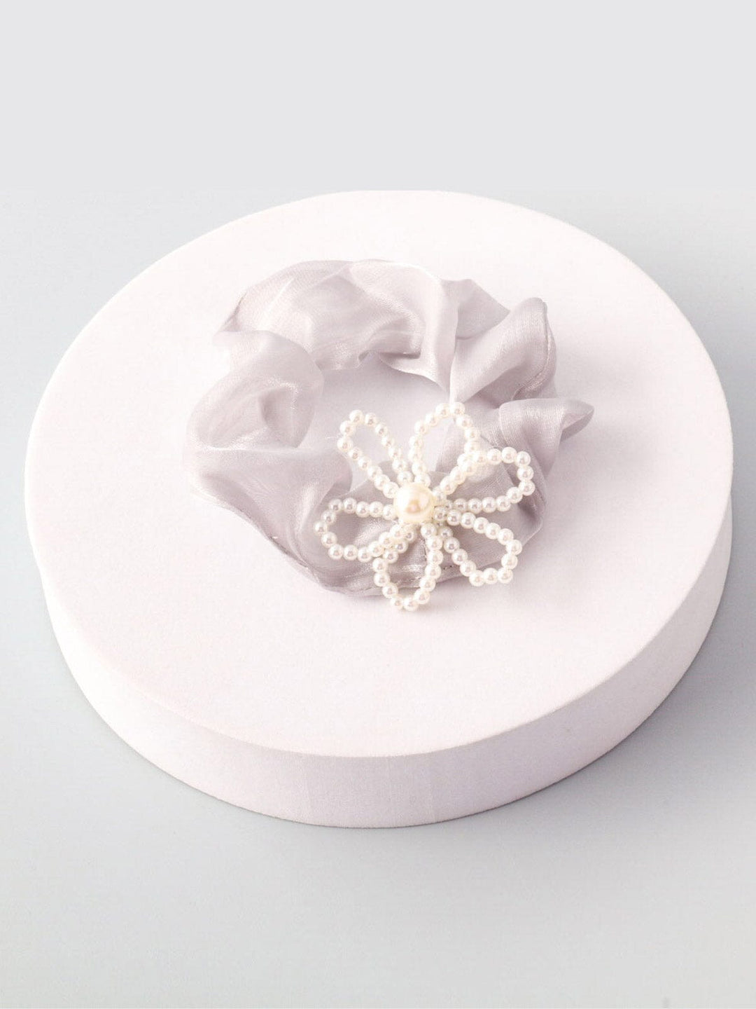 FASHION ASSORTED COLORS FLOWER PEARL SCRUNCHIES