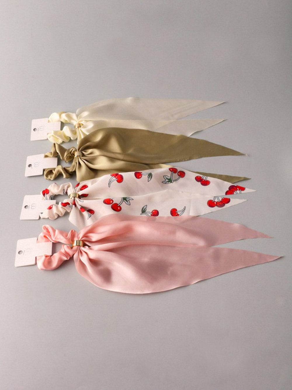 FASHION ASSORTED COLORS SCRUNCHIES