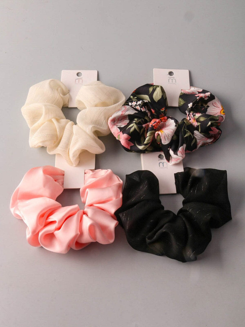 FASHION ASSORTED COLORS SCRUNCHIES