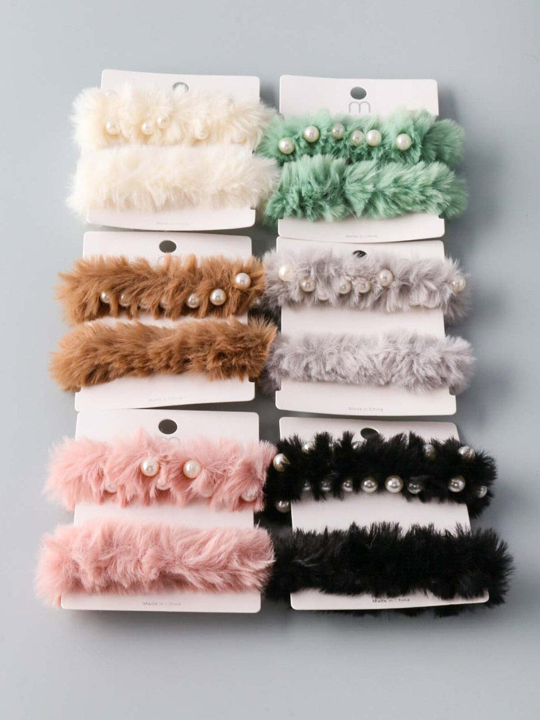 WOMEN'S ASSORTED COLORS FUZZY HAIR SCRUNCHIES